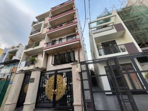 Bán tòa nhà hầm 7 tầng tại Bùi Đình Tuý, Bình Thạnh