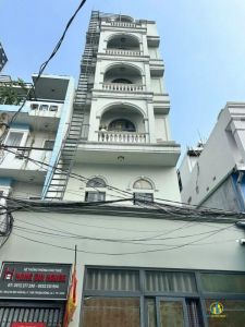44A/29 Bùi Văn Ba, phường Tân Thuận, TP.HCM.